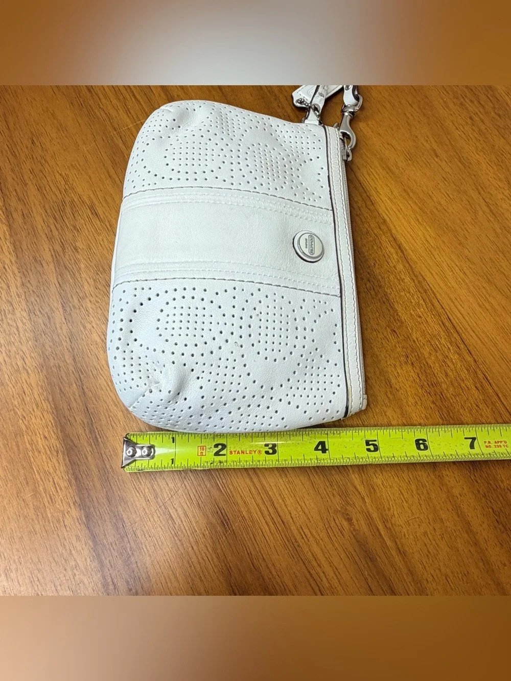 Coach White/Chalk Perforated Leather Wristlet Signature C Clutch Y2K